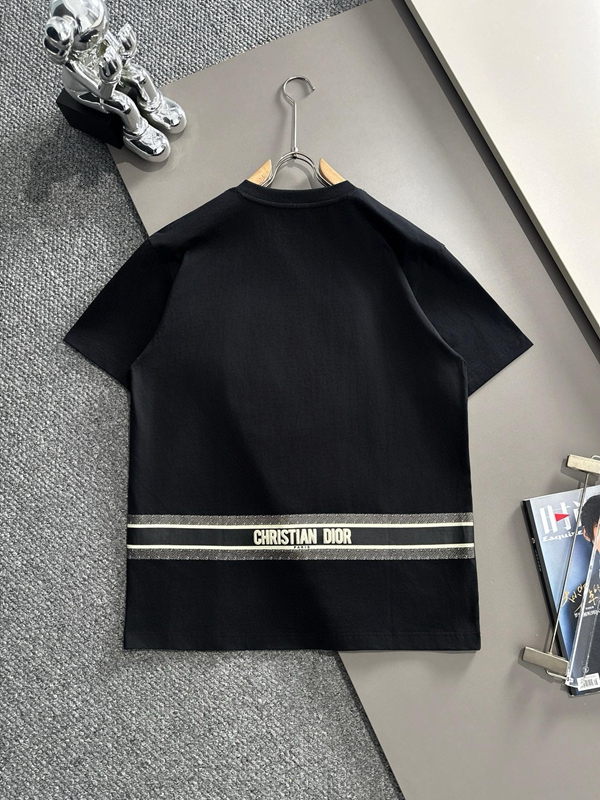 ブランドTシャツ背面デザイン